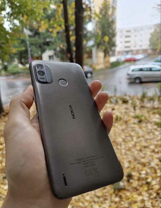 Vand nokia g11 plus nufisura pe ecran se vede in poza