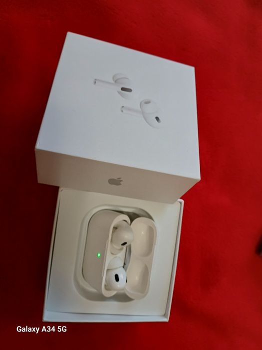 Слушалки AirPods Pro