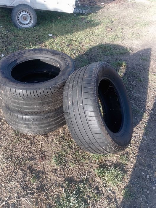 Vand 3 caucucuri 275/55 r17