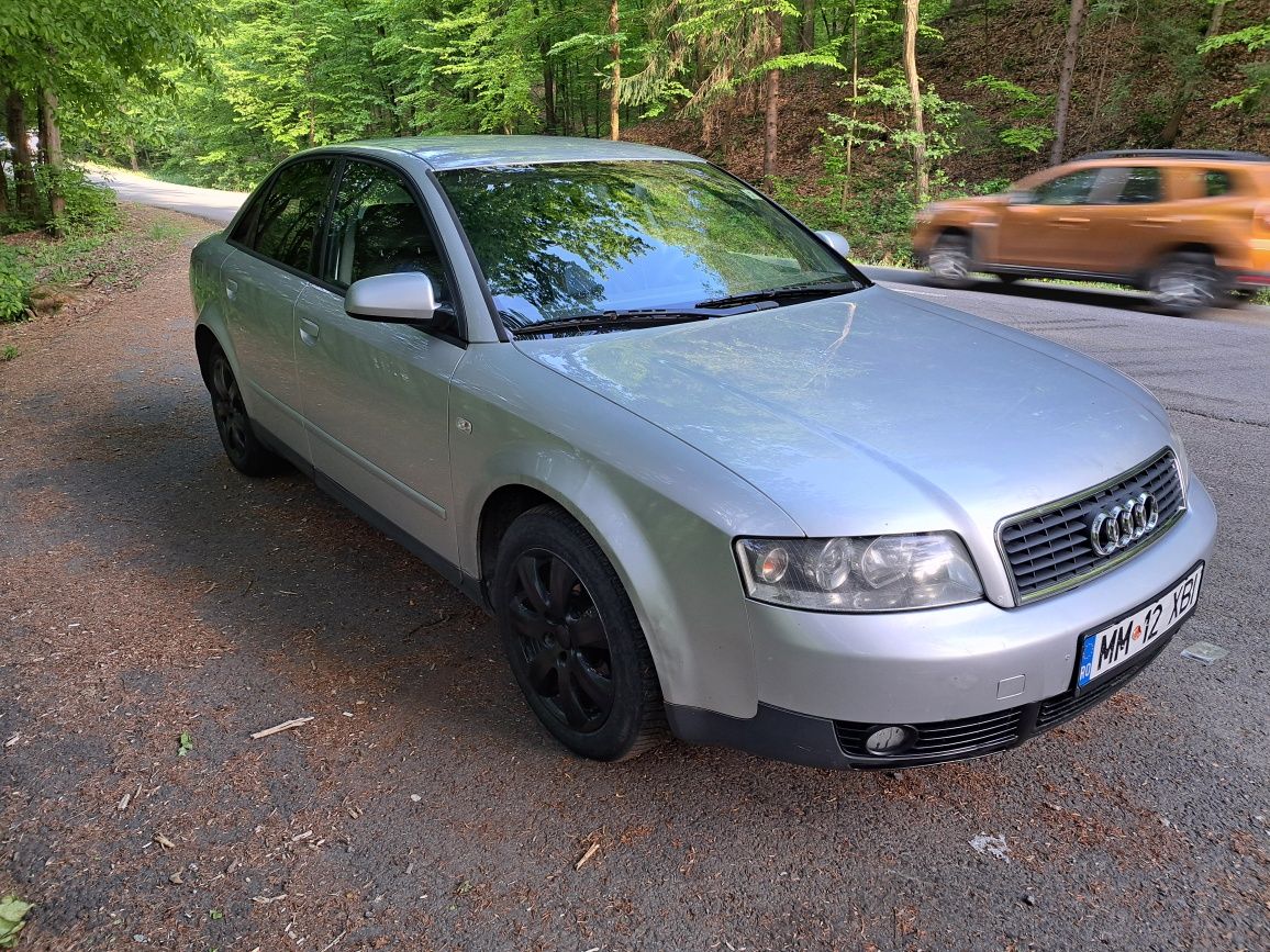 Vand audi a4 an 2003