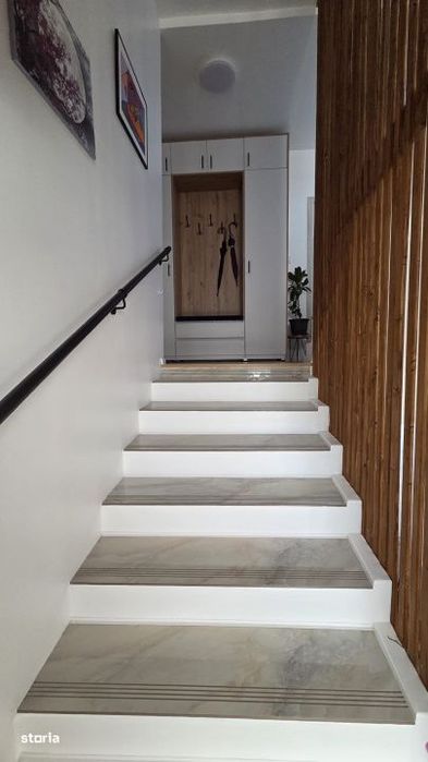 Casa de vanzare – Strada Amatului, tip duplex, complet renovata si u