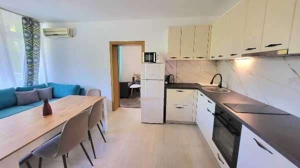 Продава се Тристаен апартамент в к.к. Слънчев бряг - 108 кв.м за 871 €/кв.м - Снимка #2