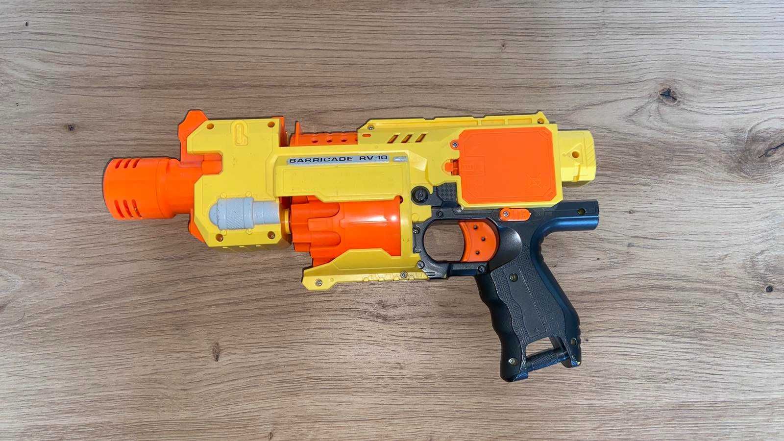 пистолети NERF различни видове