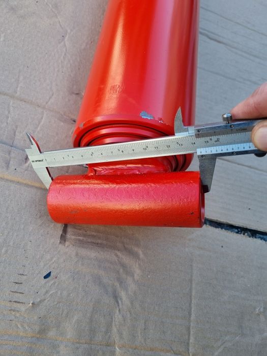 Cilindru hidraulic ridicare basculare 10 tone 3 trepte L840x L2690