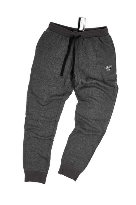 ПРОМО ARMANI -S,M и XL -мъжки сив плътен зимен спортен екип- комплект