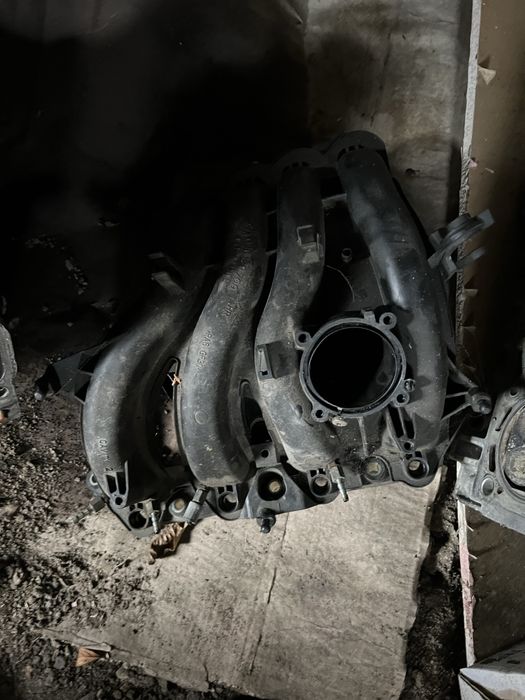 Останали части от двигател skoda roomster 1.4 бенизн