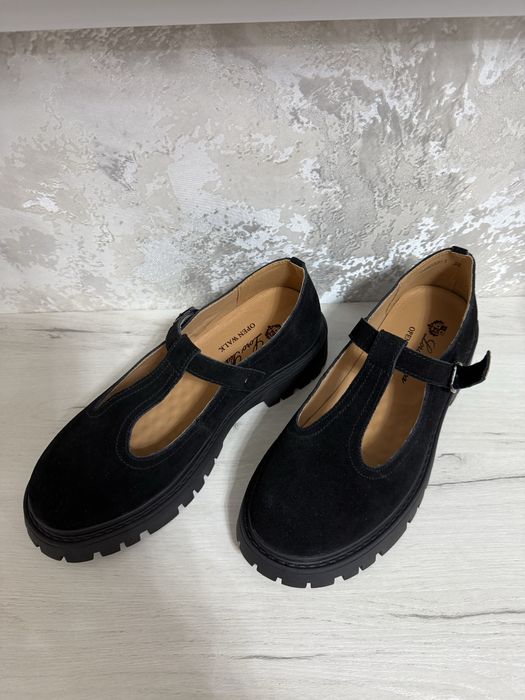 Срочно продаются туфли