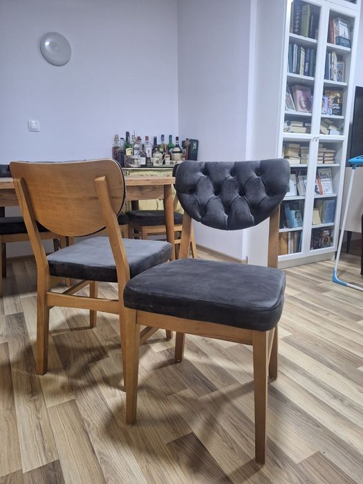 Кухненска маса с 6 стола и ниска холна маса