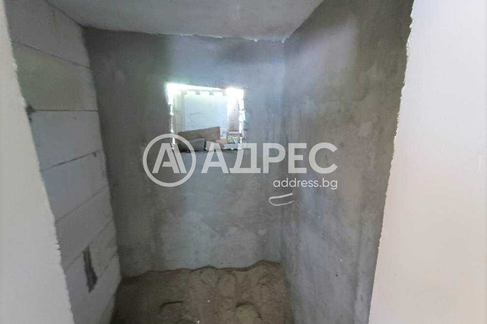 Продава се Къща в Разград, Център - 65 кв.м за 1138 €/кв.м - Снимка #4