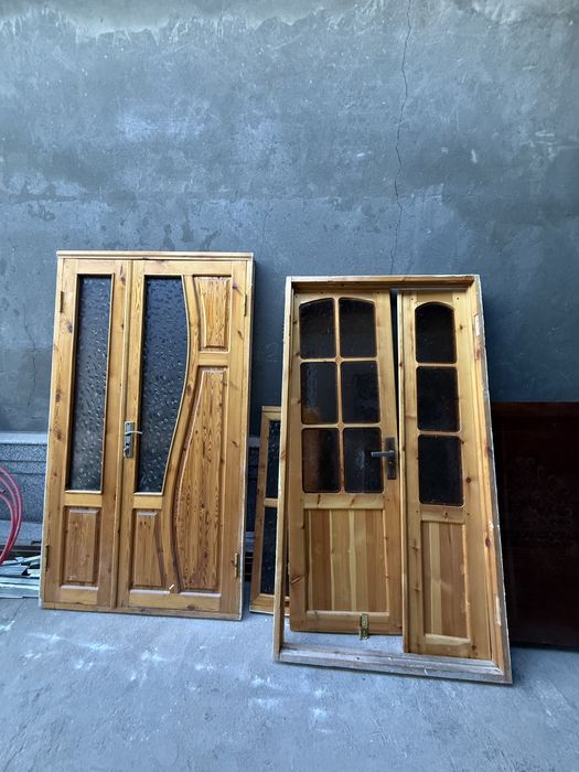 Тахтали эшиклар сотилади,холти зўр. Кесакиси ва замоклари бор