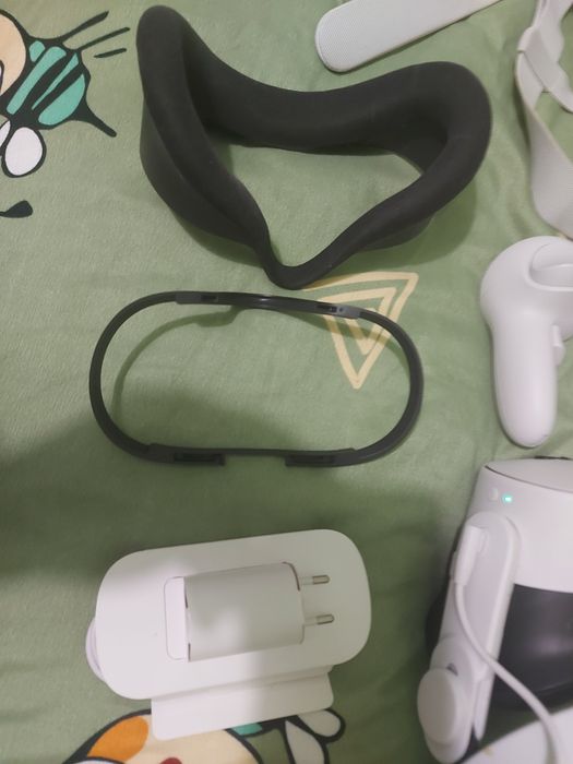 Quest 3s + accessorii kiwi battery strap și kiwi fecial v4 si kwi,cabl