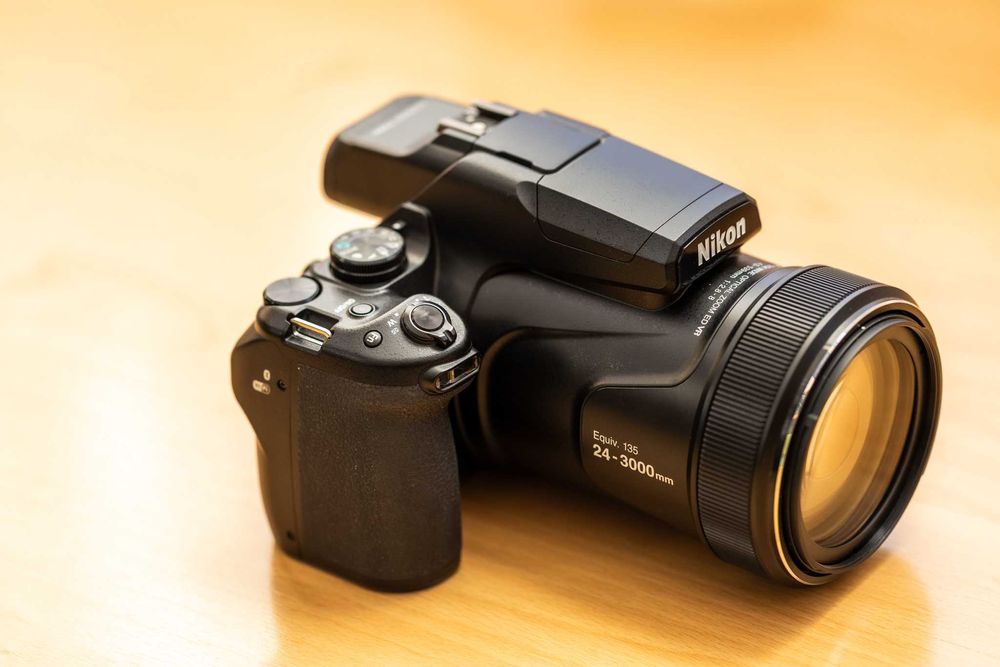 Aparat Foto NIKON P1000 - Zoom optic 125x