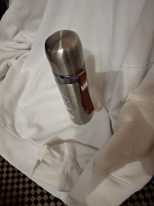 Термос металлический  б у. О.5 литров  чай кофе