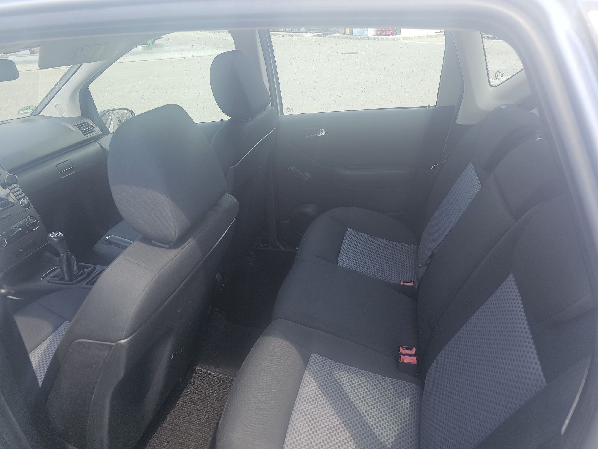 Vând Mercedes A 180 1.8 tdi