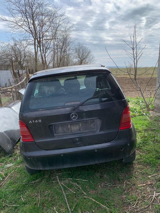 Dezmembrez a class 140a 1.4 benzina an 2000