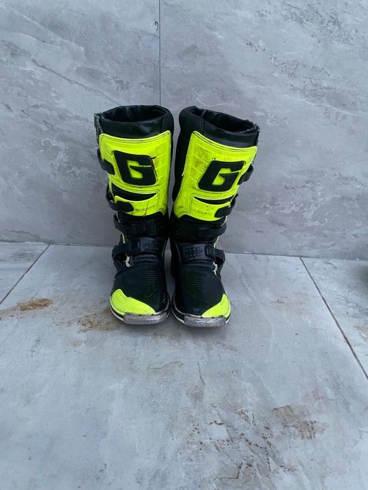 Cizme si genunchiere Enduro Cross