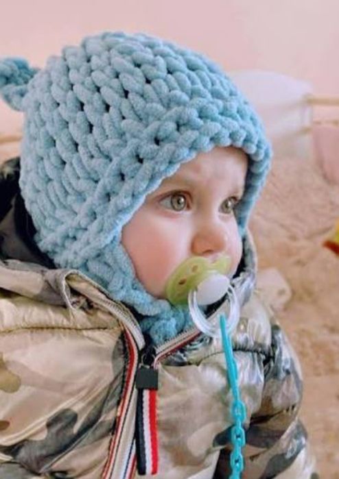 Вязанные шапки, шарфы