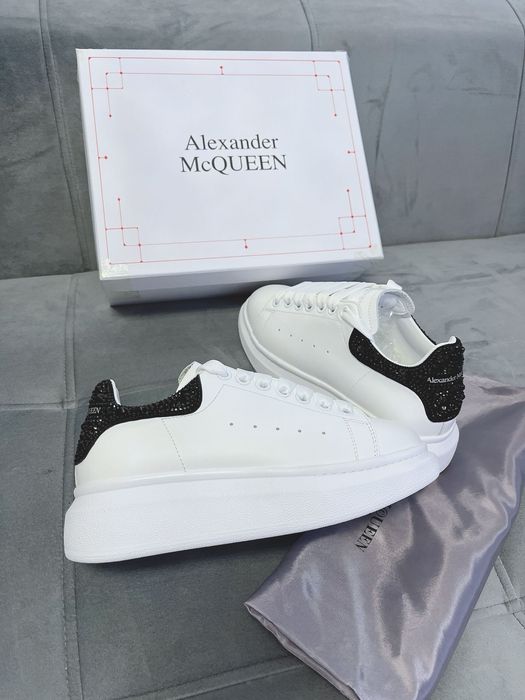 Adidasi Alexander McQueen  Crystal White black