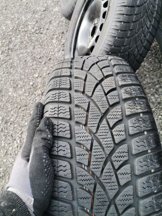 Dunlop 215/65 R16 nerulate în romania folosite doar o lună
