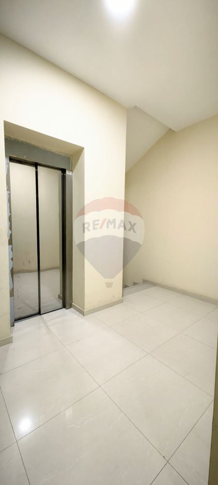 Офис за продажба, кв.Бриз гр.Варна ЙГ