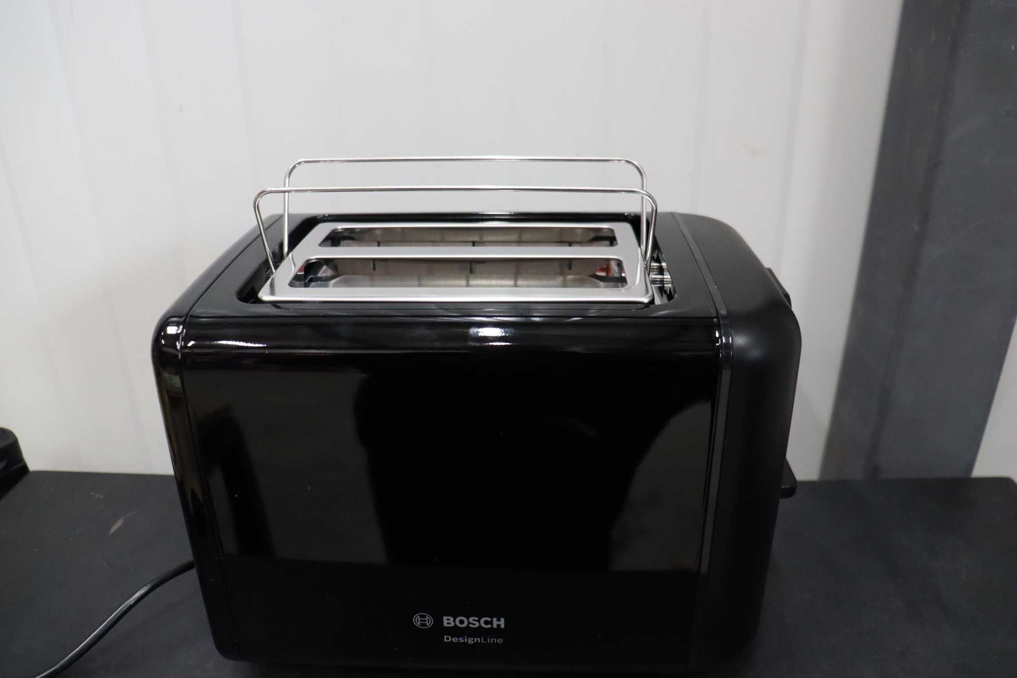Тостер Bosch TAT3P423GB DesignLine, неръждаема стомана, 970 W, черен