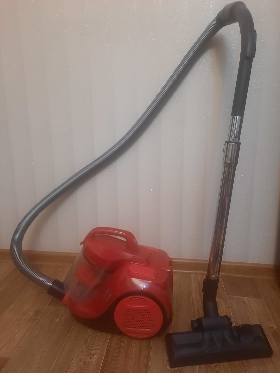 Продам пылесос Tefal Swift Power Cyclonic (идеал)