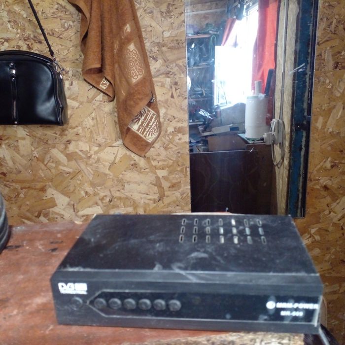 Продам приставка для телевизора  , для домашный онтены .