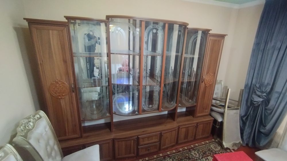 Стенка сотилади золати зор