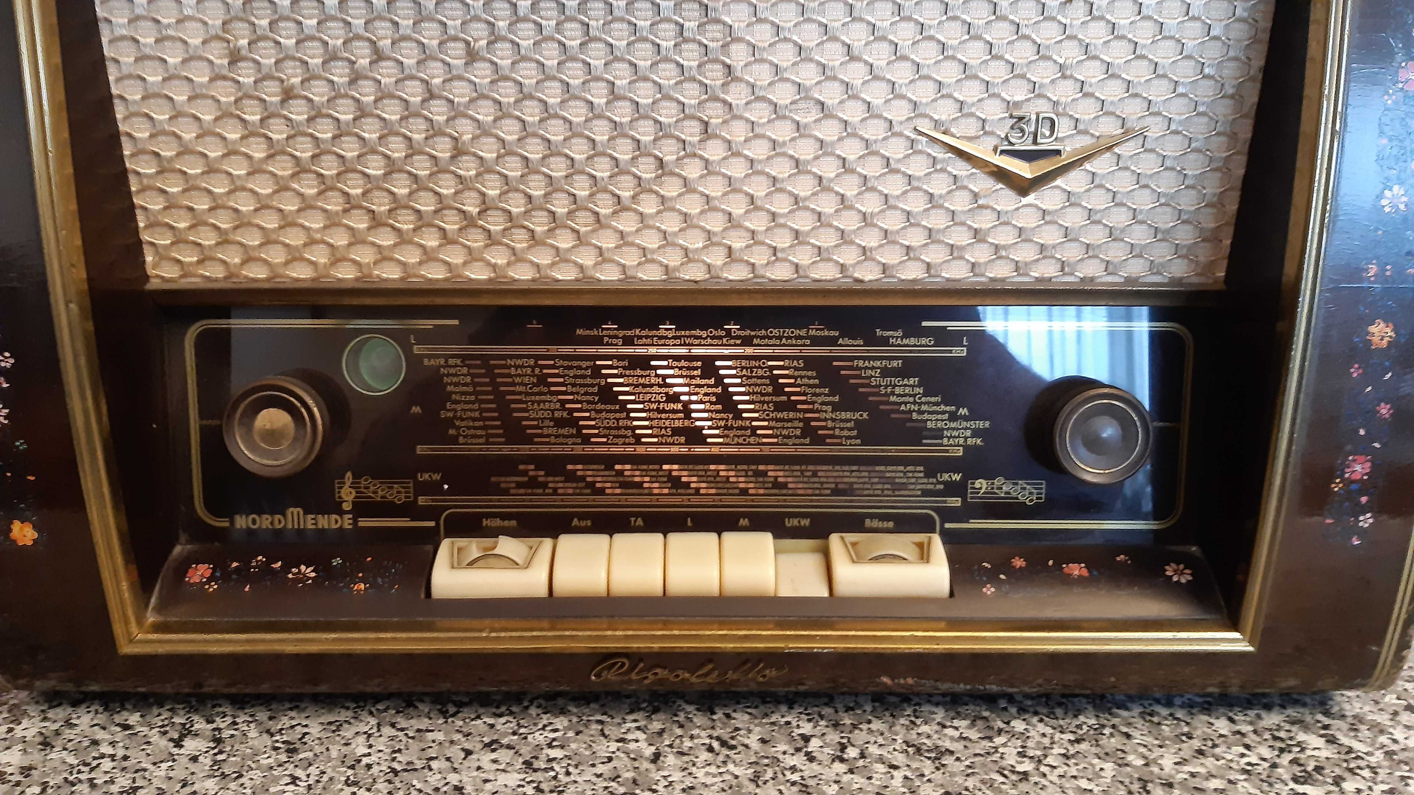 Radio cu lampi Nordmende Rigoletto 56 ,vintage din 1955-1956