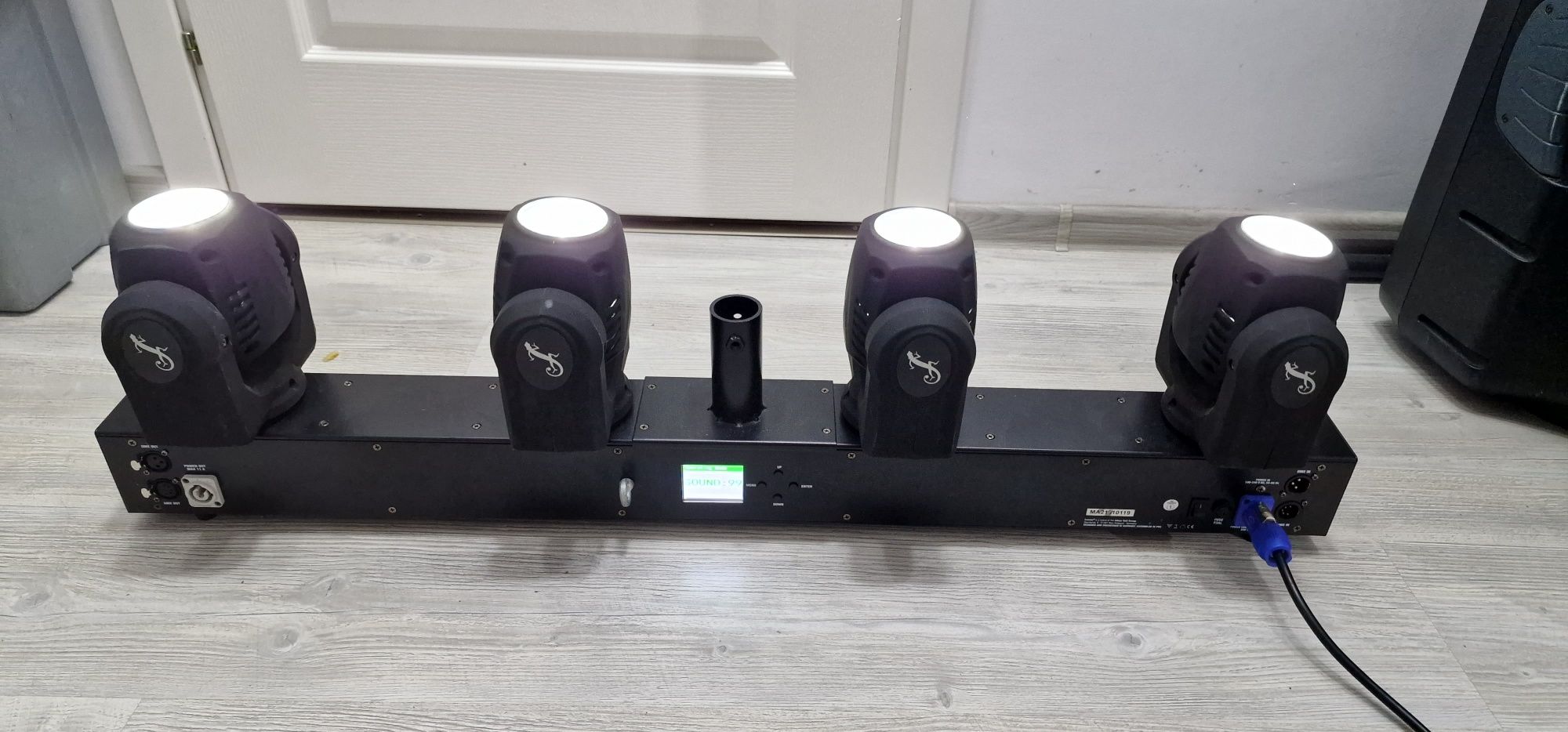 Lumini Moving Head Cameo Hydra Beam 4000