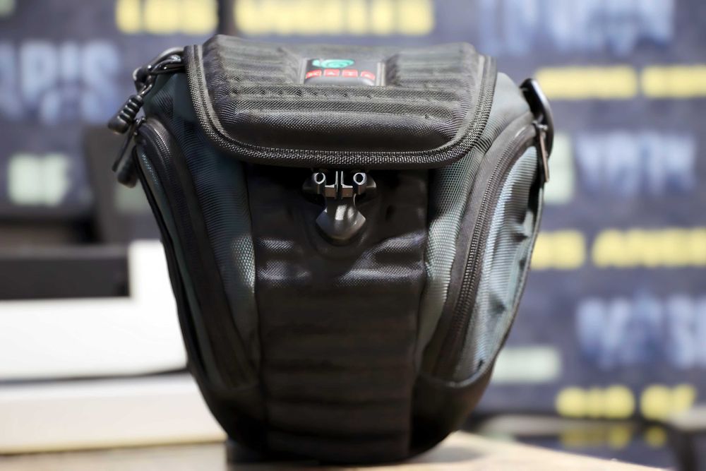 CANON 550 d fotokamera sotiladi