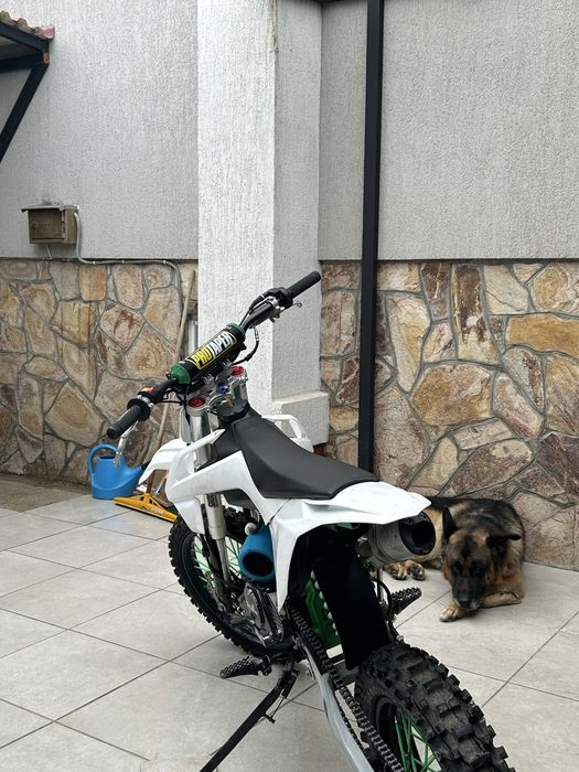 Продавам telstar 125