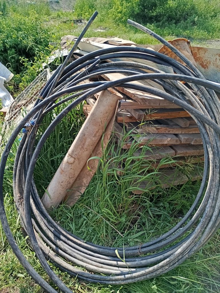 Продам трубу черную пластиковую.