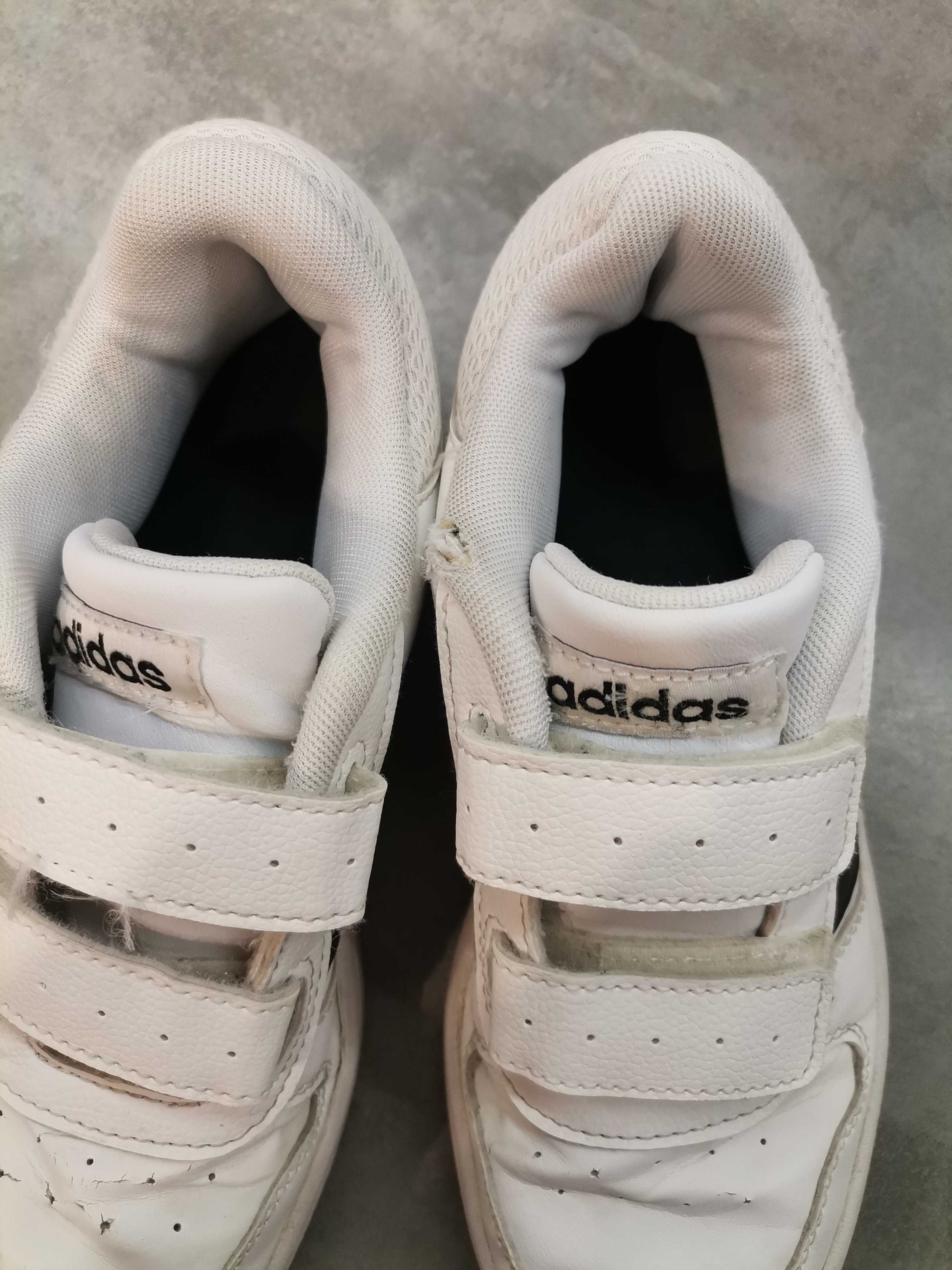 Маратонки Adidas,номер 33,5