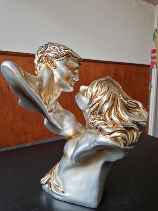 Статуетка от полирезин - Двама влюбени