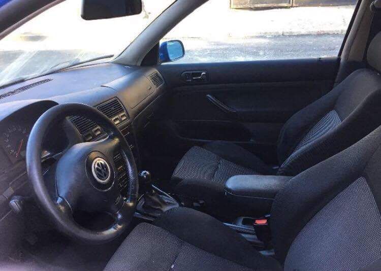 Volkswagen Golf 4 1.6 benz На части !