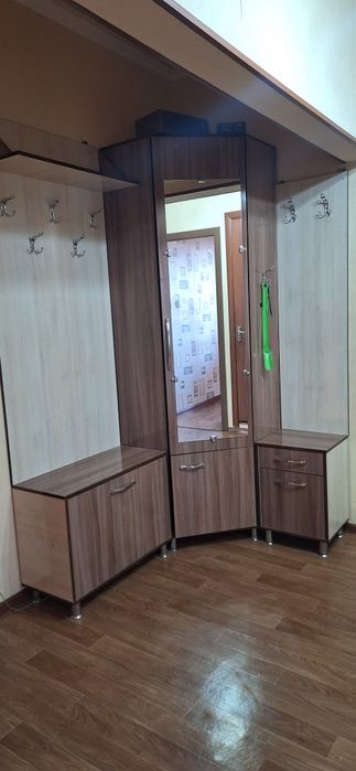 Продаеться прихожка