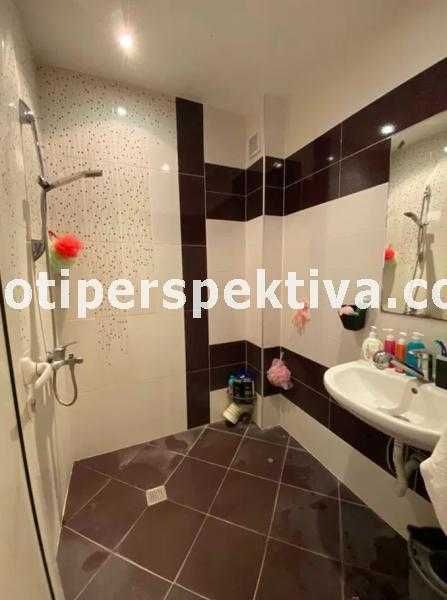 Продава се Тристаен апартамент в Пловдив, Тракия - 94 кв.м за 1426 €/кв.м - Снимка #6