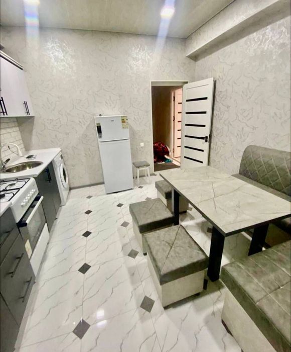 Shayxontohur tumani Gʻafur Gʻulom metro yaqin arenda kvartira bor