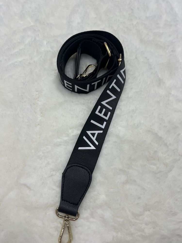 Оригинална чанта Valentino с регулируема презрамка