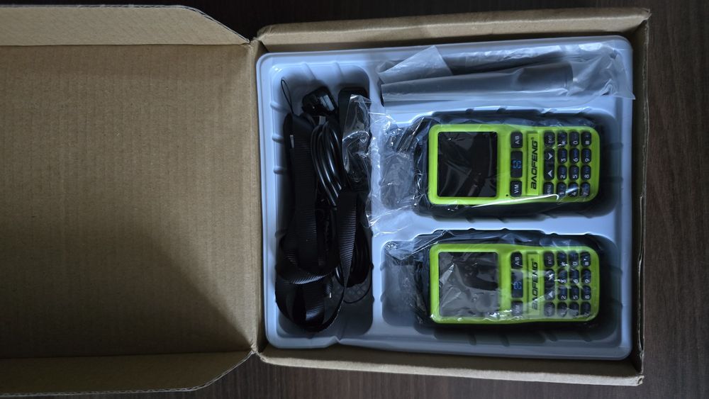 Walkie talkie Baofeng 5R mini uhf/vhf