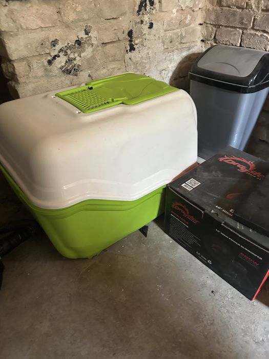 Litiera Inchisa Pisici