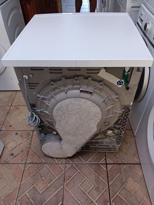 Сушилня с термопомпа Аег Aeg Series 8000 А+++ 8кг 2 години гаранция!