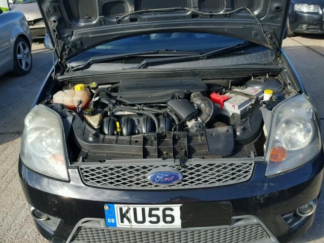 Dezmembrez Fiesta ST 2.0 150 HP 2006