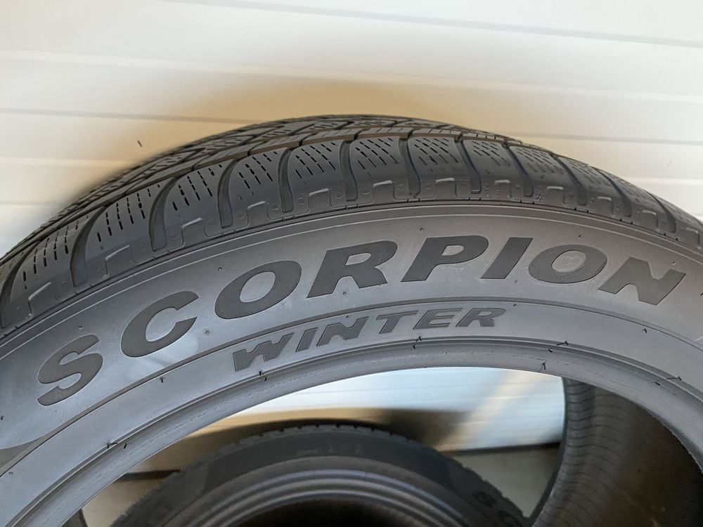 4бр Зимни гуми 275/45/21/Pirelli Scorpion/dot3317г/4.7мм