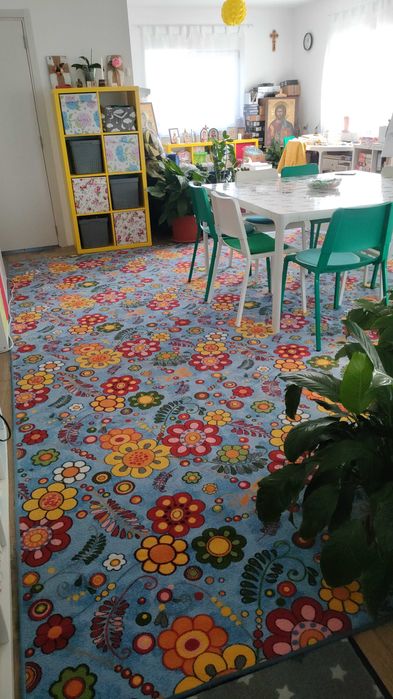 Mochetă colorată copii – grădinițe, camere de joacă, afterschool