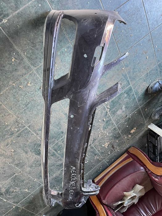 bara fata mercedes e class 2011