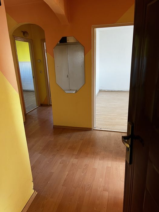 Vand apartament decomandat 3 camere