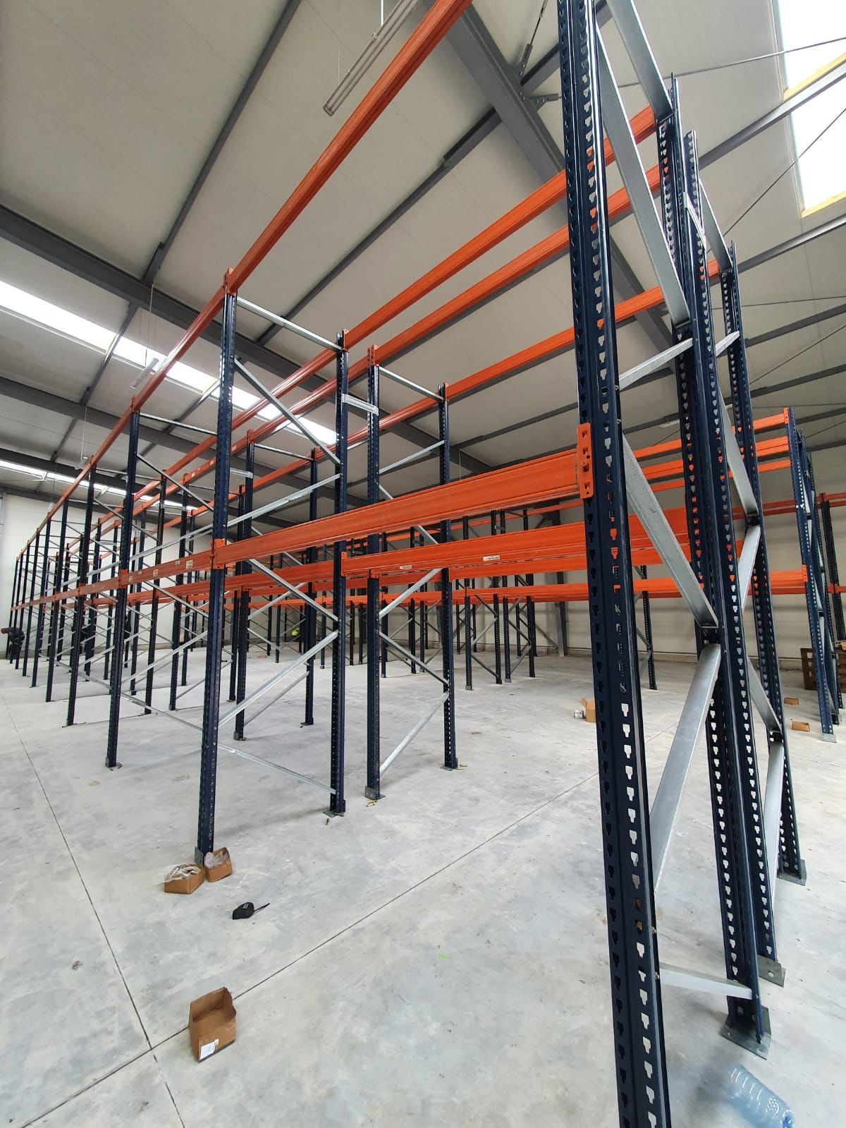 Rafturi metalice profesionale reglabile
