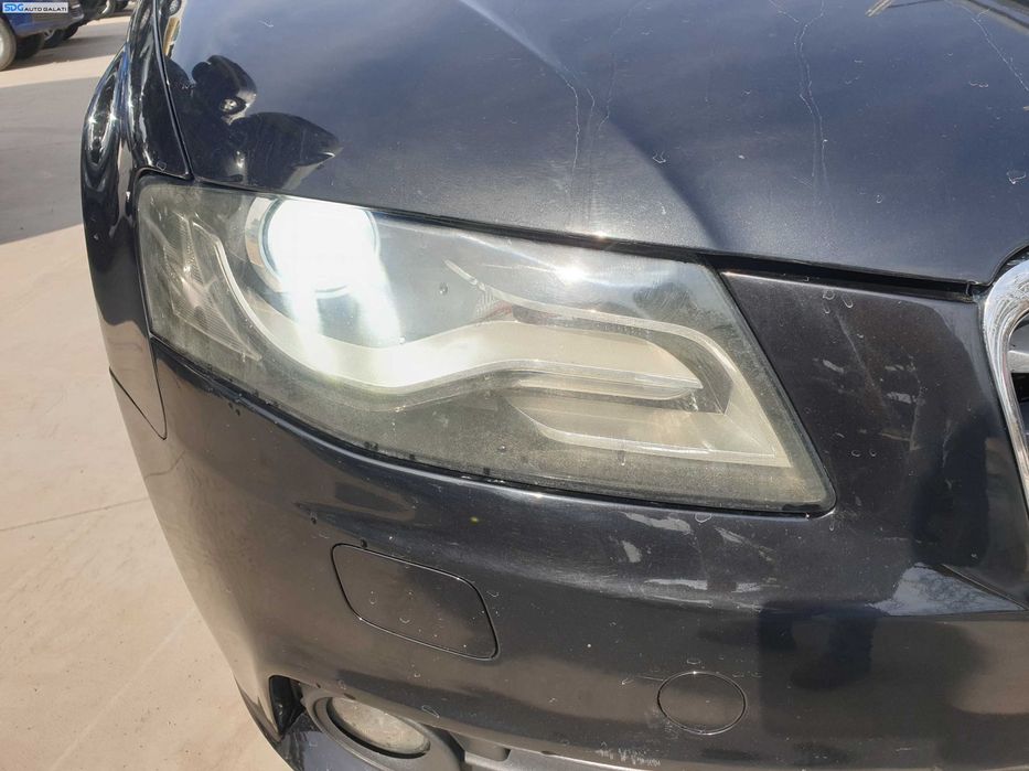 Far Dreapta Bi Xenon cu Lupa si LED Audi A4 B8 NFL Non Facelift 2008 - 2012 [K7331]